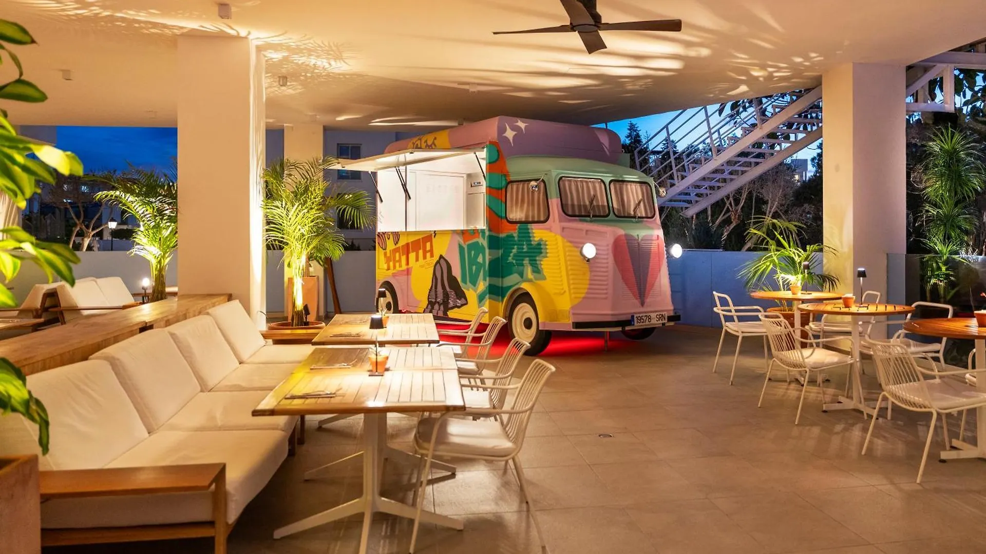 Innside By Melia Ibiza Beach San Antonio  4*, San Antonio (Ibiza)